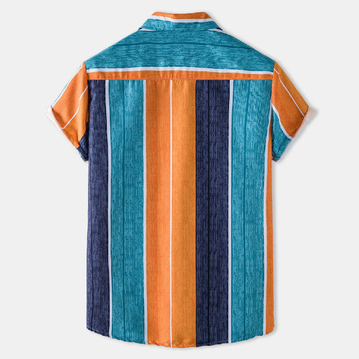 Elegante T-shirt da uomo a maniche corte in stile vintage, realizzata in cotone pregiato
