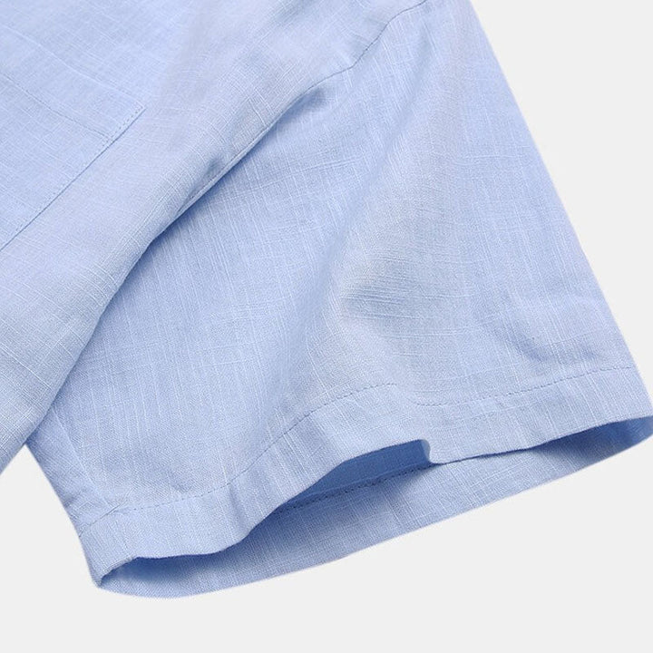 Elegante camicia da uomo a maniche corte - perfetta per le occasioni di tutti i giorni