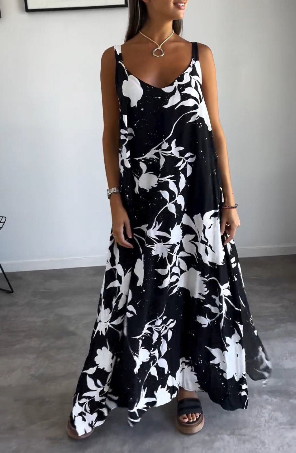 Abito da donna elegante con stampa d'effetto per ogni occasione