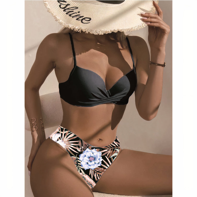 Paoleen | Elegante completo di bikini con copricostume in velluto