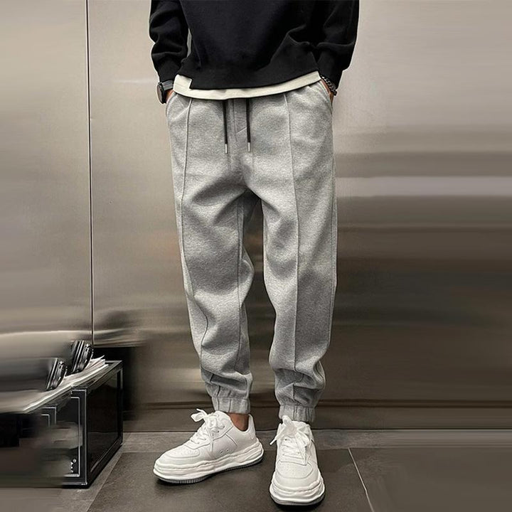 Comodi pantaloni sportivi da uomo con elastico in vita per la massima libertà di movimento