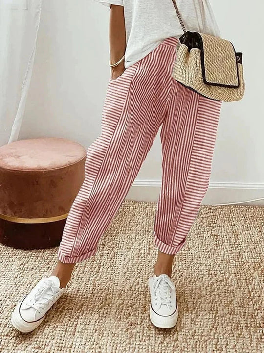 Pantaloni classici da donna eleganti a righe per uno stile alla moda