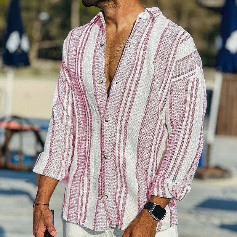 Elegante camicia a righe da uomo - un look quotidiano comodo e alla moda